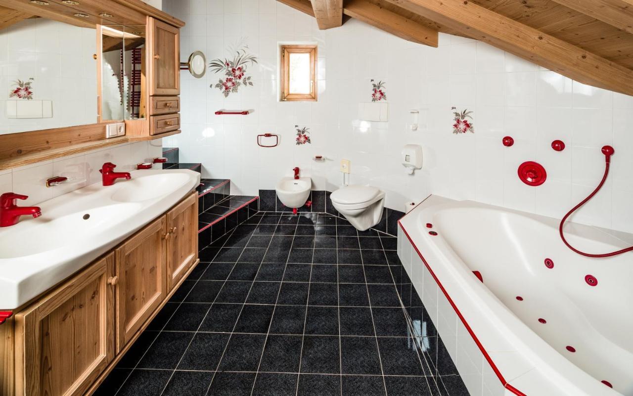 Suites Hotel Garden Selva di Val Gardena Dış mekan fotoğraf